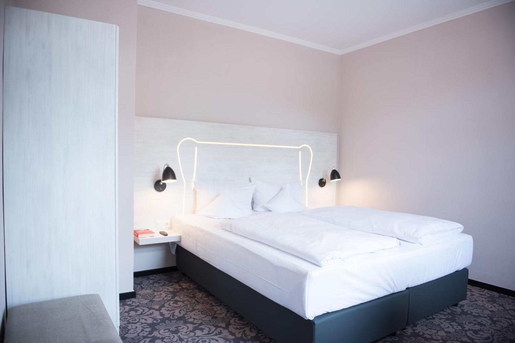 Parkhotel Schillerhain Kirchheimbolanden Cameră foto